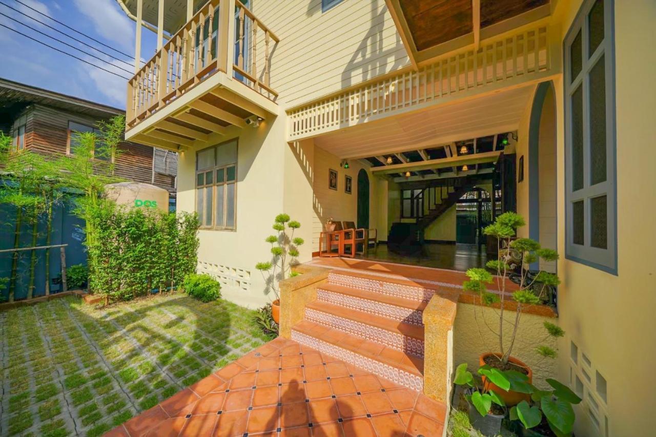 Priya Boutique House Bed & Breakfast กรุงเทพมหานคร ภายนอก รูปภาพ